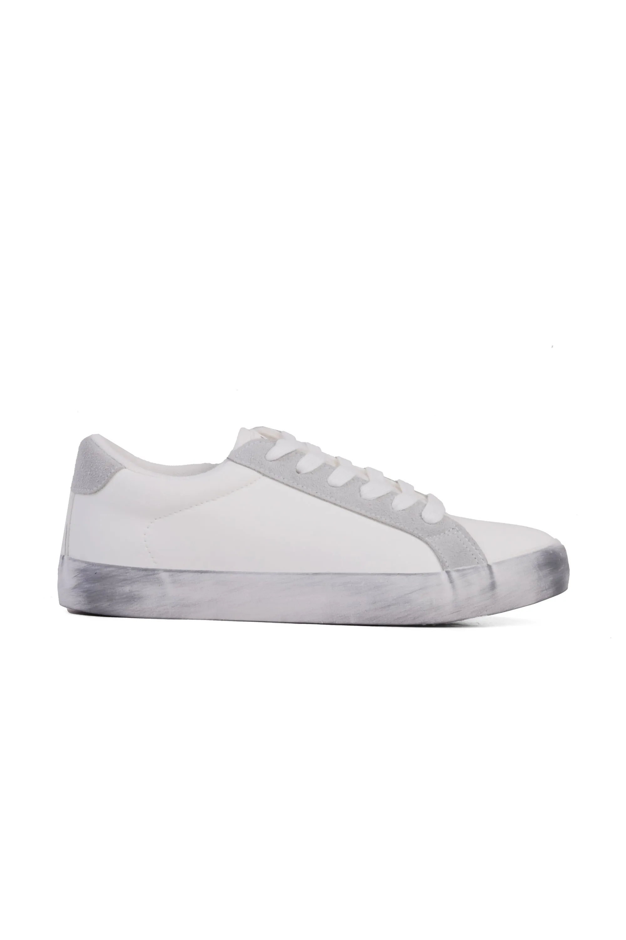 01-5091 Comfy Flat Sneaker