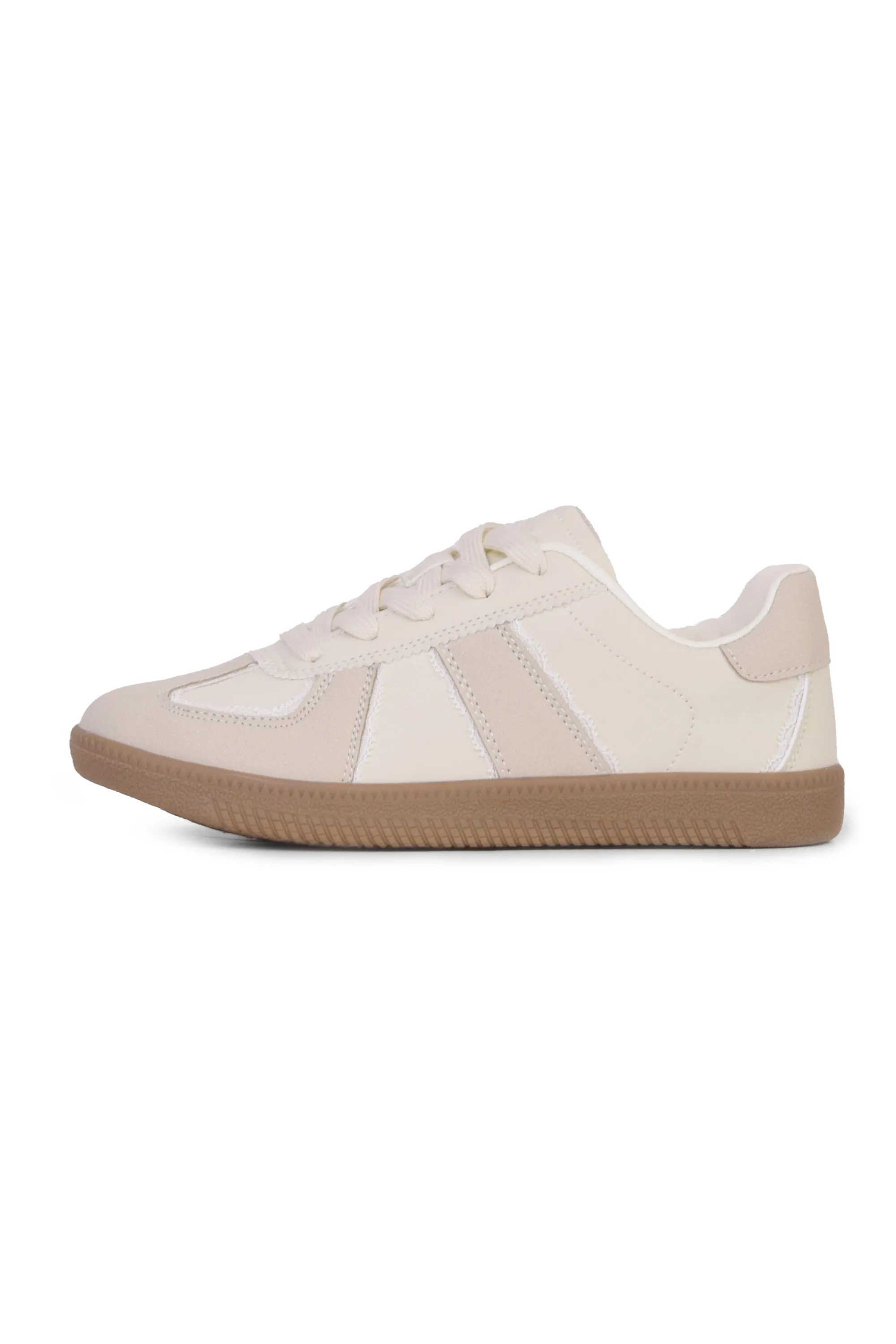 01-5150 Comfy Flat Sneaker