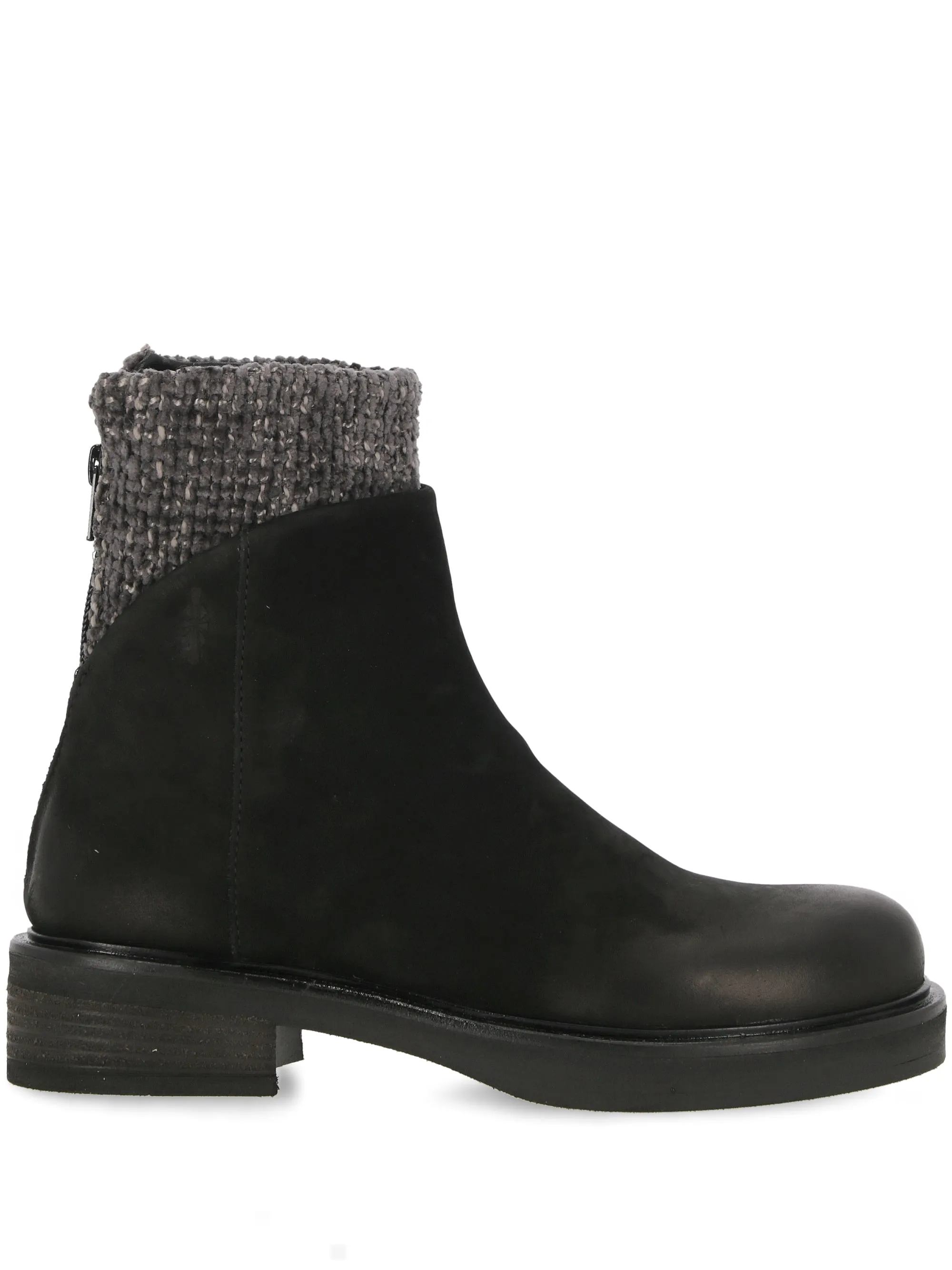 Chic Black Calfskin Boots for Women