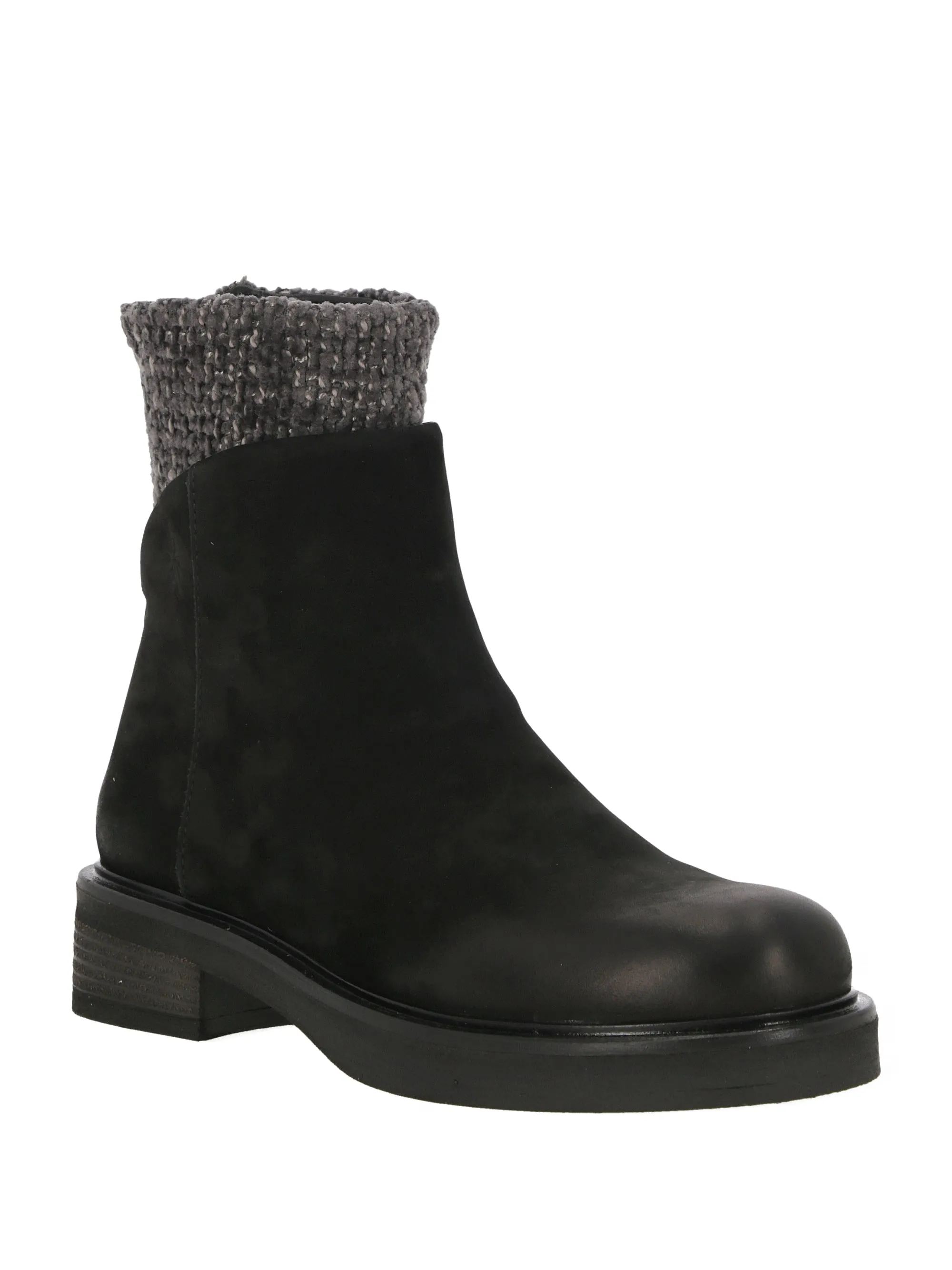 Chic Black Calfskin Boots for Women