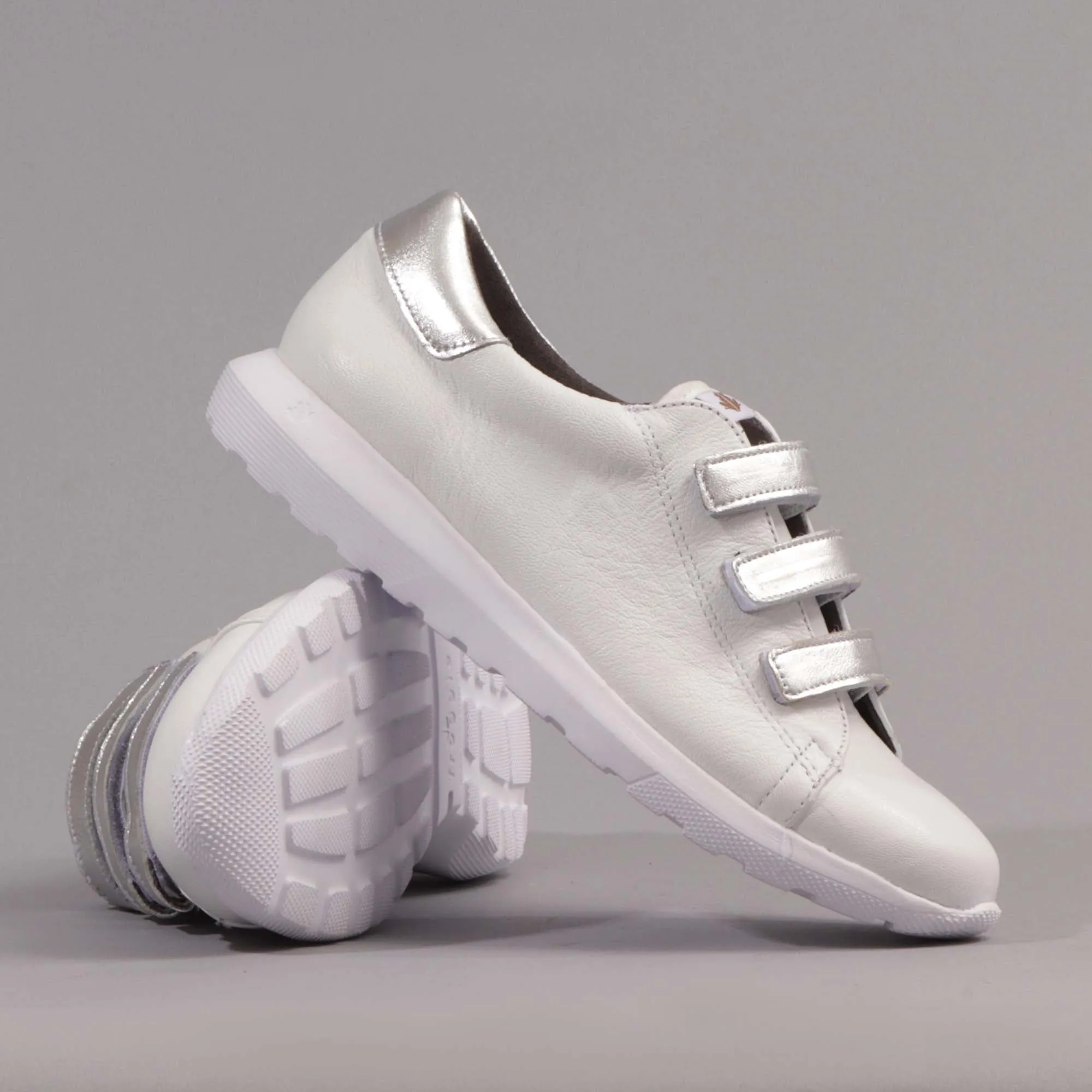 velcro straps sneakers in White - 12381