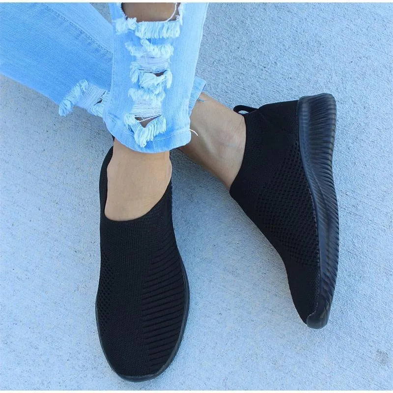 Women's lightweight breathable knitting sneakers slip on sneakers elastic cloth best shoes for walking